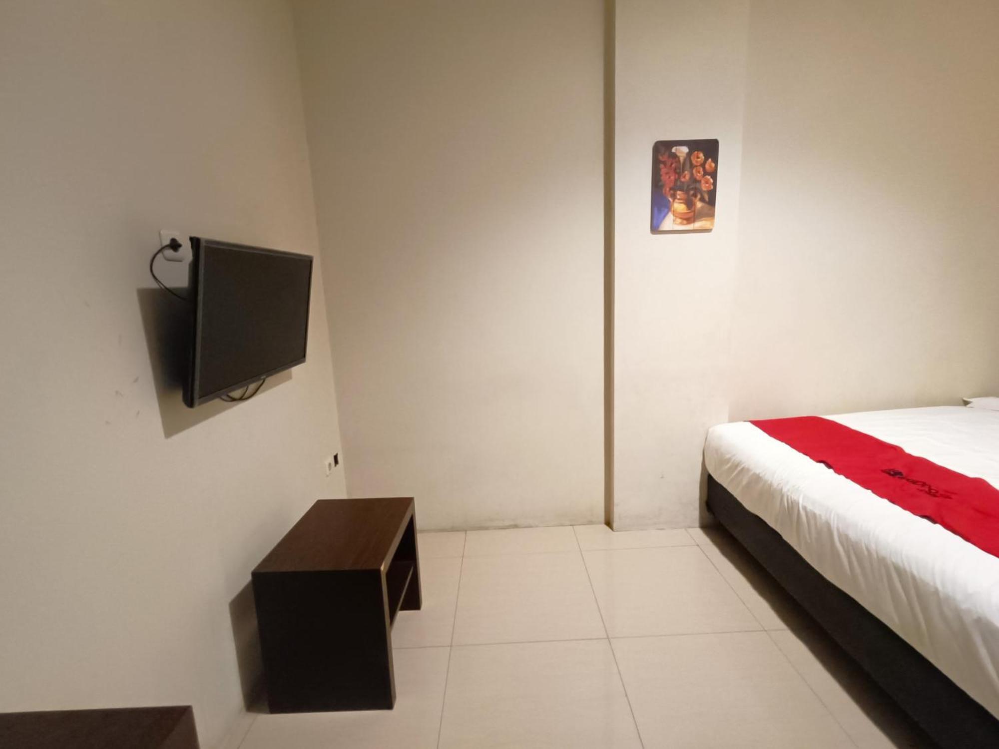 Hotel O Makassar Near Gereja Advent Tikala Baru Formerly Rid'S Hotel Manado Exteriör bild